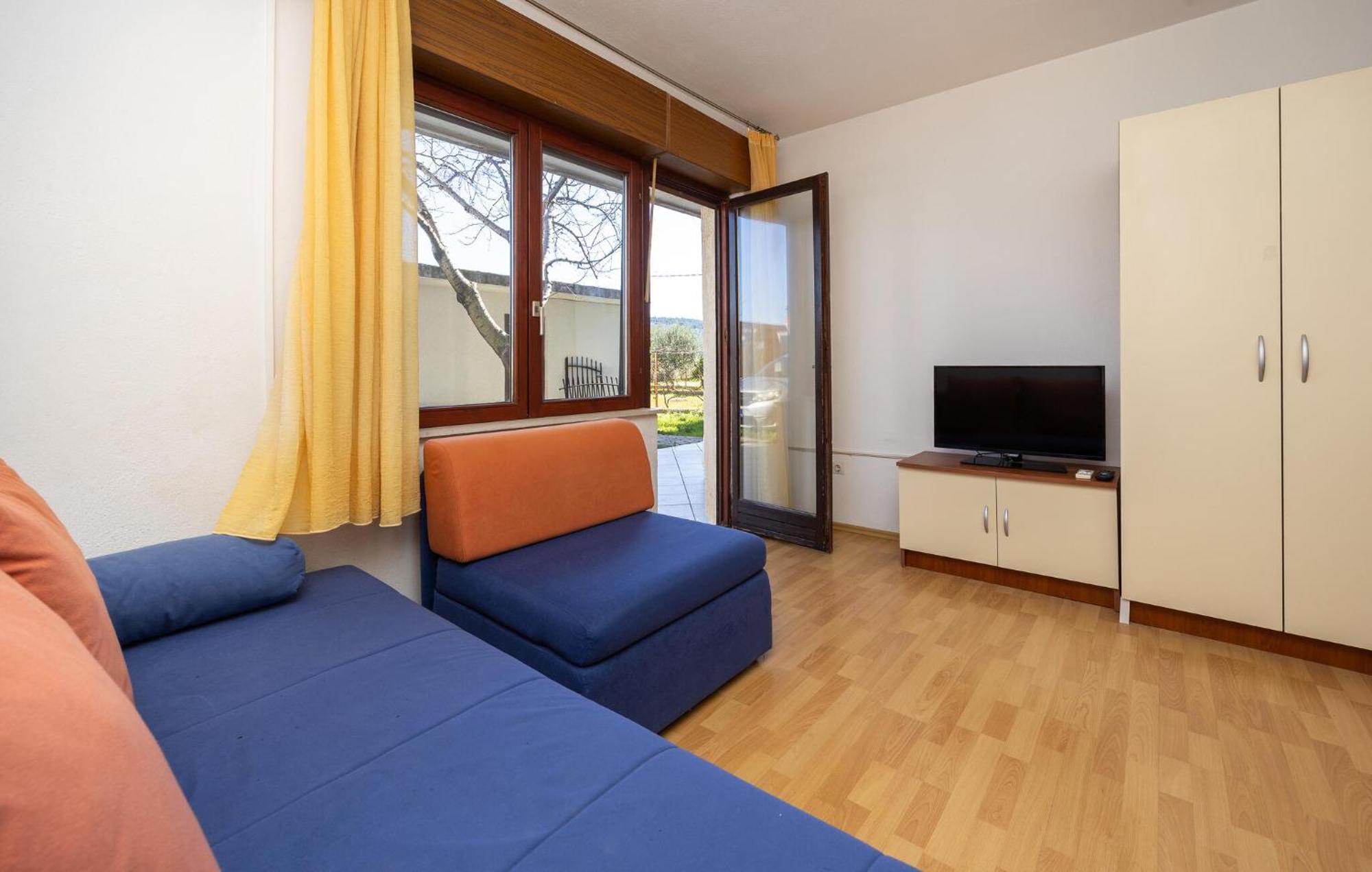 3 Bedroom Gorgeous Apartment In Trogir Exterior foto